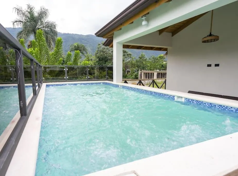 Villa Brisas Del Campo 哈拉瓦科阿 0*,