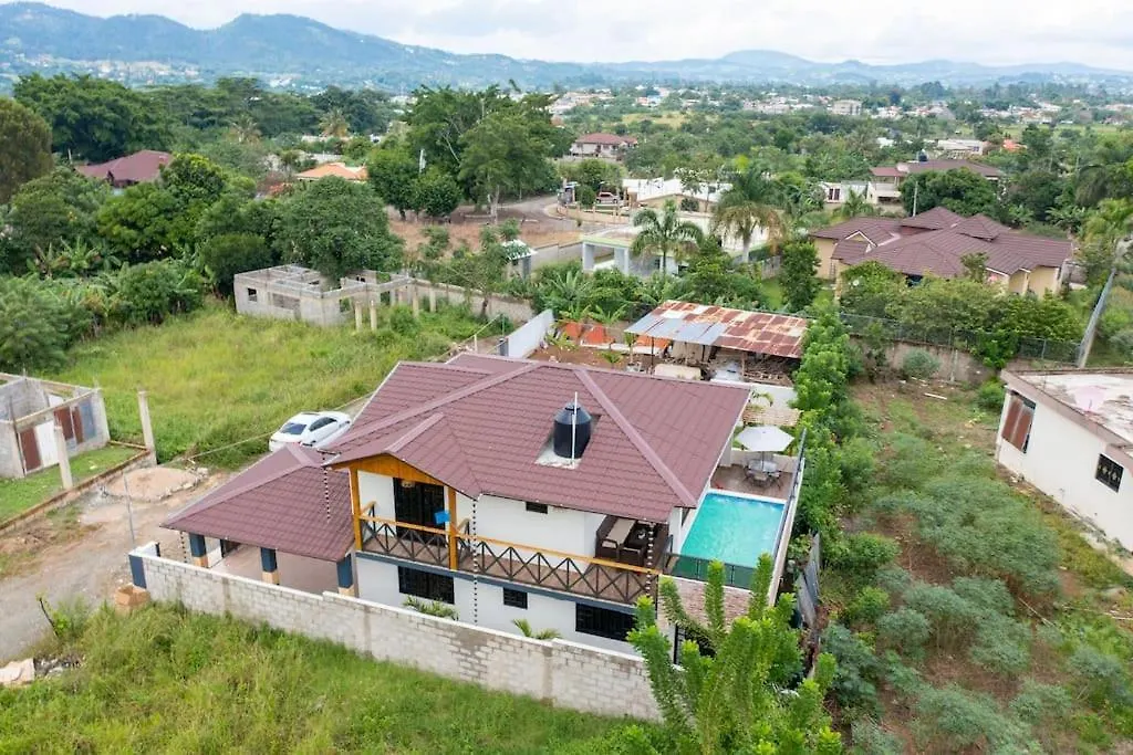 Villa Brisas Del Campo 哈拉瓦科阿